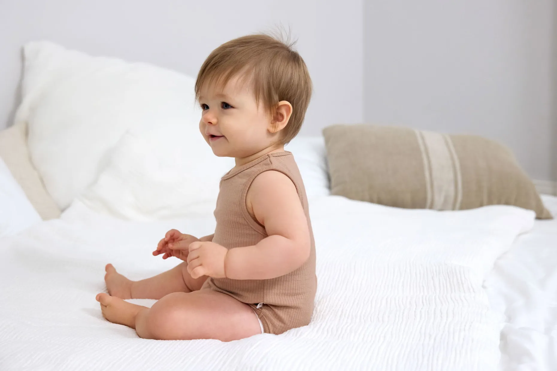 Baby Body - Ärmellos gerippt, Hellbraun