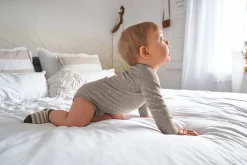 Baby Wickelbody langarm - Bio Baumwolle, Punkte, Taupe